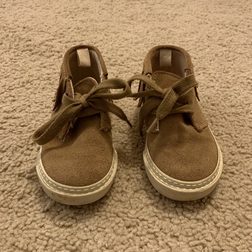 Gap boy fringe sneakers